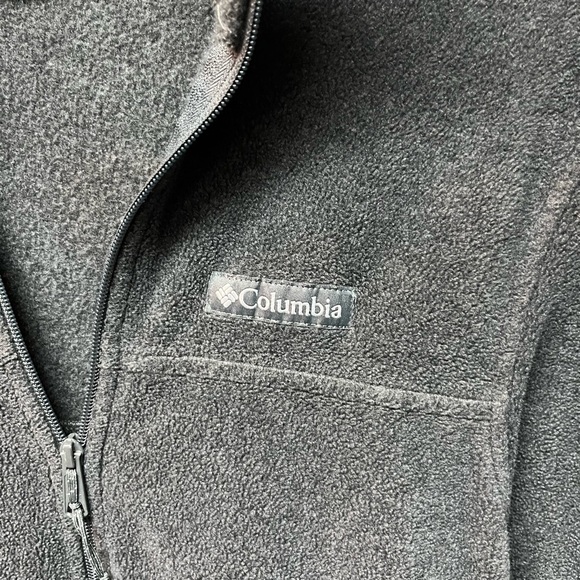Columbia Charcoal Fleece Jacket - Picture 2 of 5